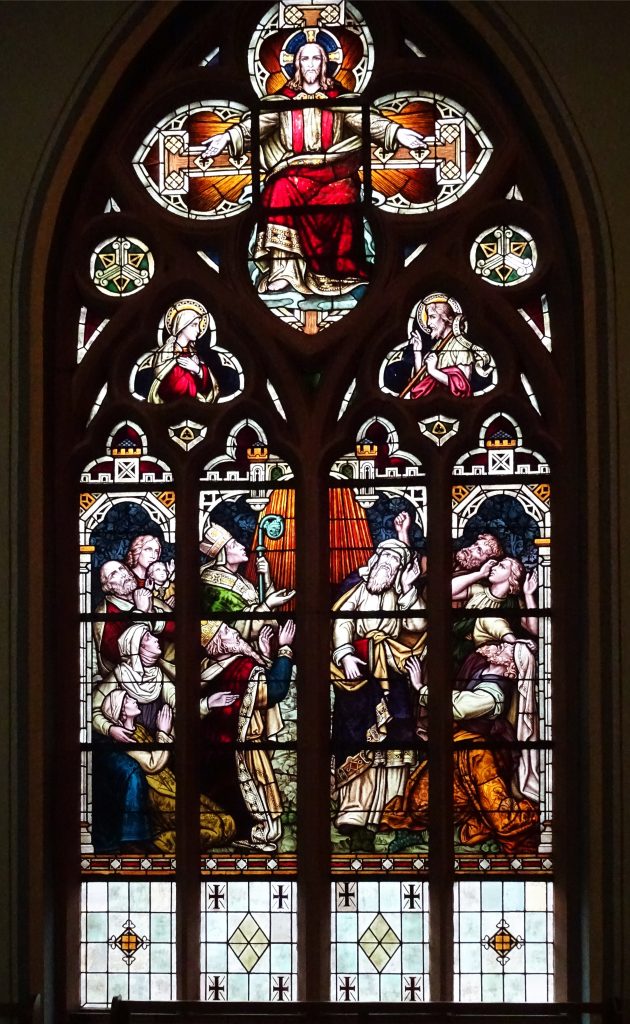 © Wolfgang Lothmann 2017 | Wolfgang Lothmann | Kirchenfenster über dem Portal