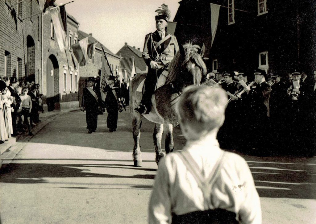 © Hans Walter Corsten | Bernhard Zabel | Schützenzug 1964