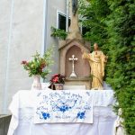 © HP Jans | Wegekreuz im Blumenforst