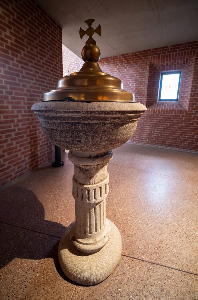 © Wolfgang Lothmann | Taufstein