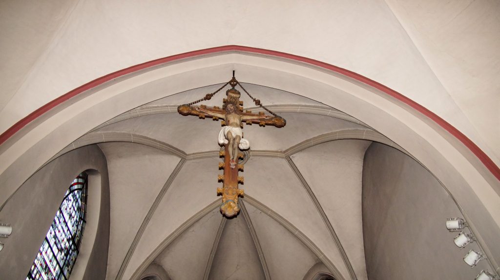 © HP Jans | Chor mit Hochkreuz