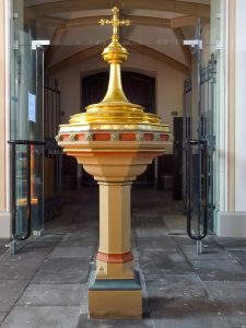 © Wolfgang Lothmann | Taufbecken