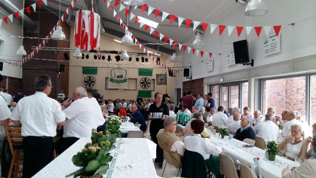 © Hans Walter Corsten | Feiern im neuen Kaisersaal