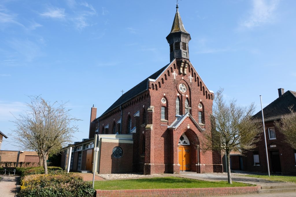© Wolfgang Lothmann | Kirche Gerderhahn