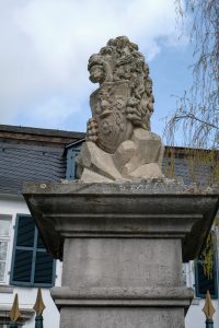 © Wolfgang Lothmann | Haus Spiess Löwe rechts