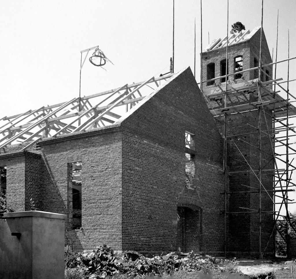 © Hermann Schwingens | Bernd Finken | Bau der neuen Kirche