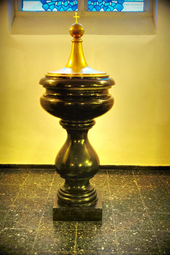 © Wolfgang Lothmann | Taufstein