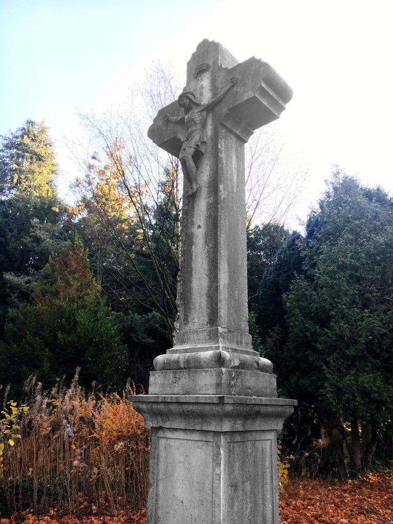 © Bernd Finken | Georg Blank | Friedhofkreuz