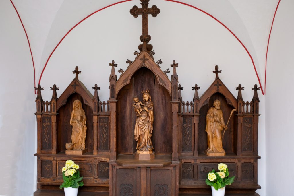 © Wolfgang Lothmann | Marienkapelle-Houverath Schnitzaltar