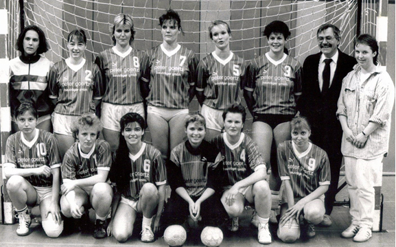 © Erkelenzer Turnverein von 1860 e. V., W.B. | Damenmannschaft 1989/90