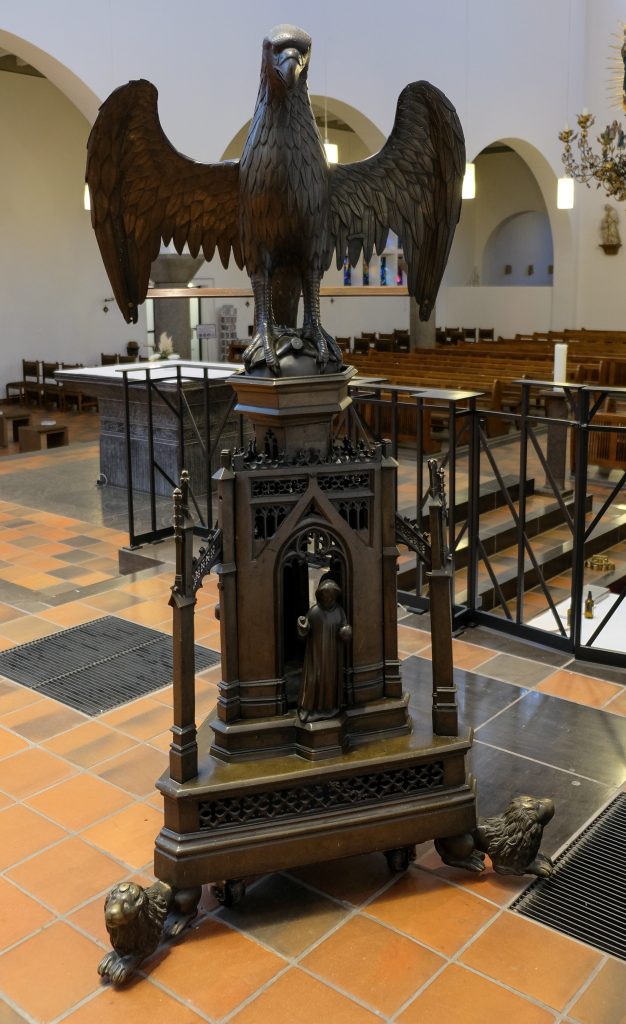 © Wolfgang Lothmann | Adlerpult