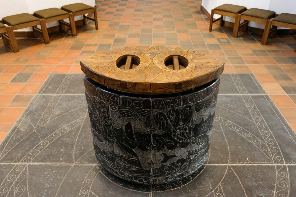 © Wolfgang Lothmann | Taufbrunnen