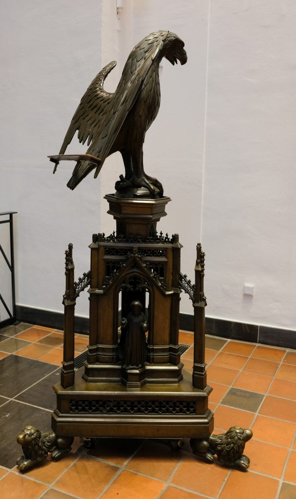 © Wolfgang Lothmann | Adlerpult