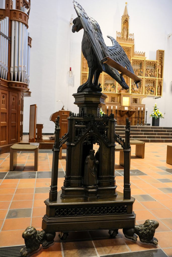 © Wolfgang Lothmann | Adlerpult