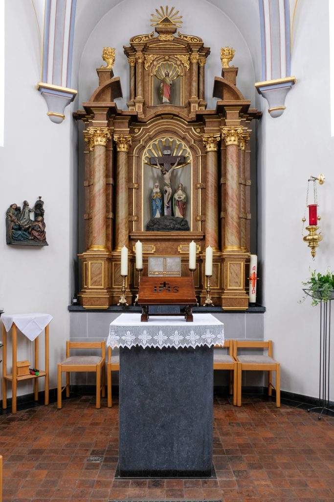 © Wolfgang Lothmann | Matzerath-Kapelle-Hochaltar-01