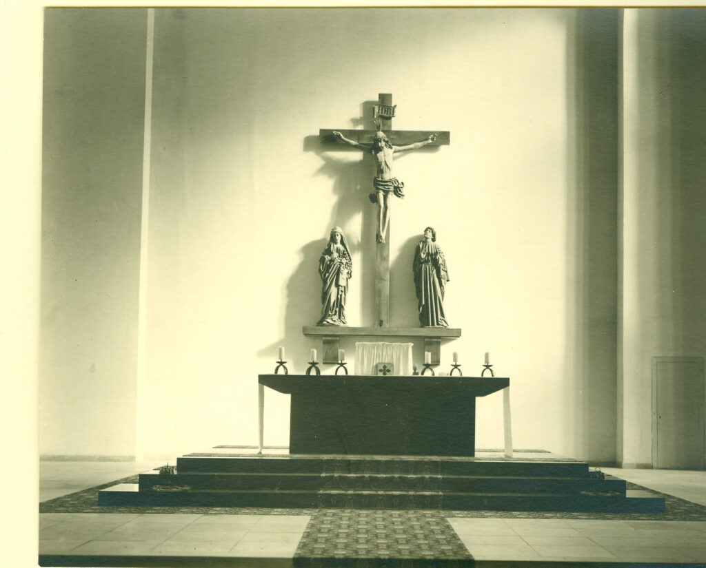 © Heimatverein der Erkelenzer Lande e. V. | Hermann Josef Kaiser | Chorraum in 1950er Jahren