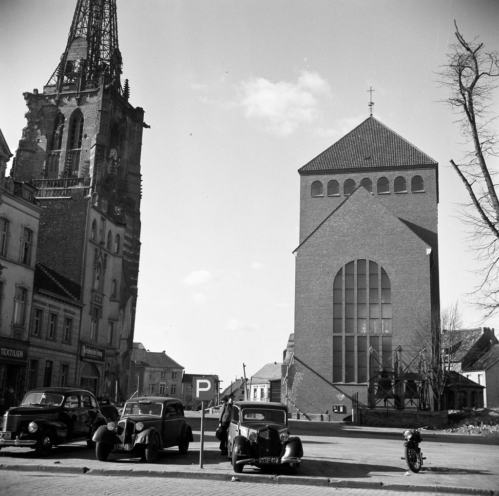 © Hans-Peter Jans | Hermann Schwingens | Glockengerüst mit Parkplatz