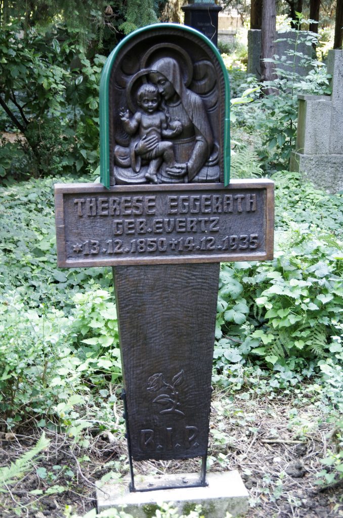 © Heimatverein der Erkelenzer Lande | TRAN-VIET-SON | Grabkreuz