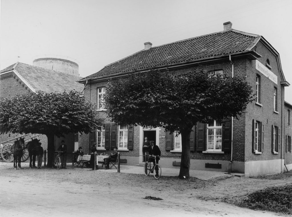 © Stadtarchiv Erkelenz | Wilhelm Schmitter (?) | Neumühle, etwa 1900