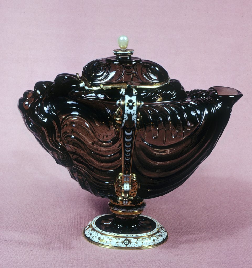 © gemeinfrei | unbekannt | Reinhold_Vasters_-_Vessel_in_the_Form_of_a_Seamonster_-_Walters_4166