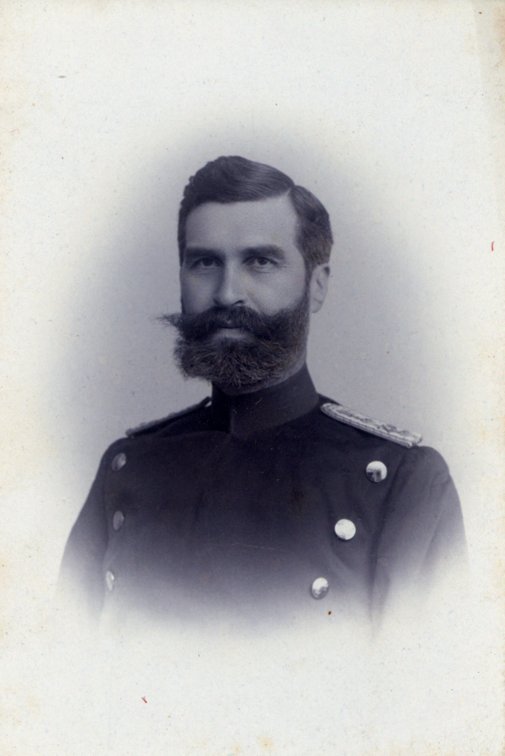 © Familie Bauer | Wilhelm Schmitter | Bernhard Hahn in Militäruniform
