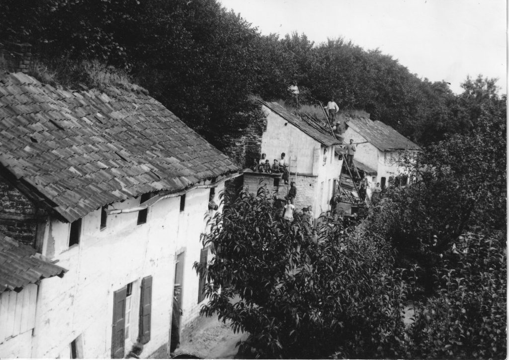 © Günther Merkens | Wilhelm Schmitter | Häuser an der Stadtmauer