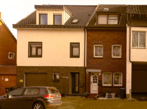 © Hans Josef Broich | Broich Hans Josef | 2023-04-18-Brückstrasse 107-109-Standort Elternhaus Leo Heinrichs-002 Hier hat das Elternhaus von Leo Heinrichs gestanden