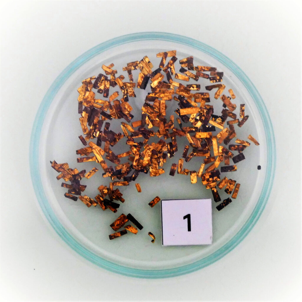 © Hermann-Josef Heinen | Goldhülsen eines Haarnetzes