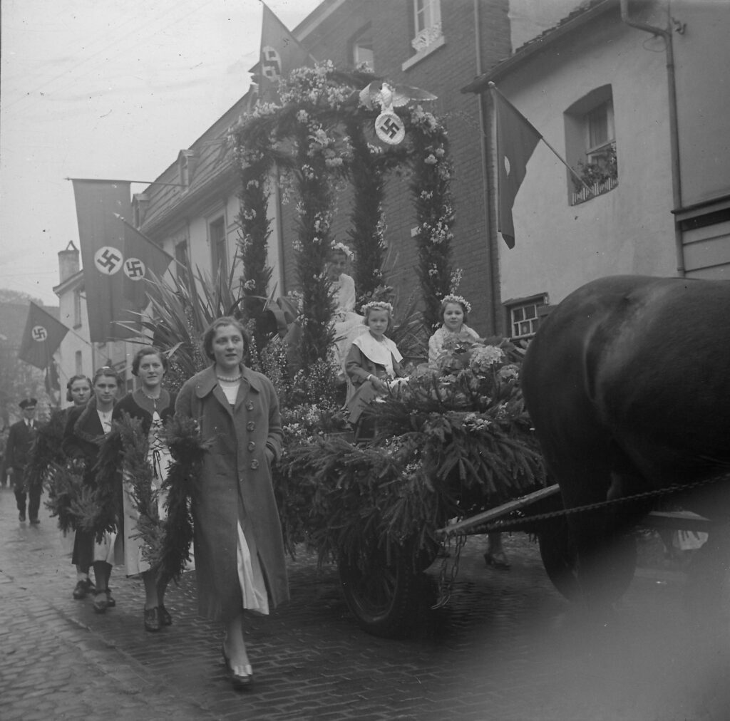 © Archiv Heimatverein | Wilhelm Schmitter | Erntedankfest 1933