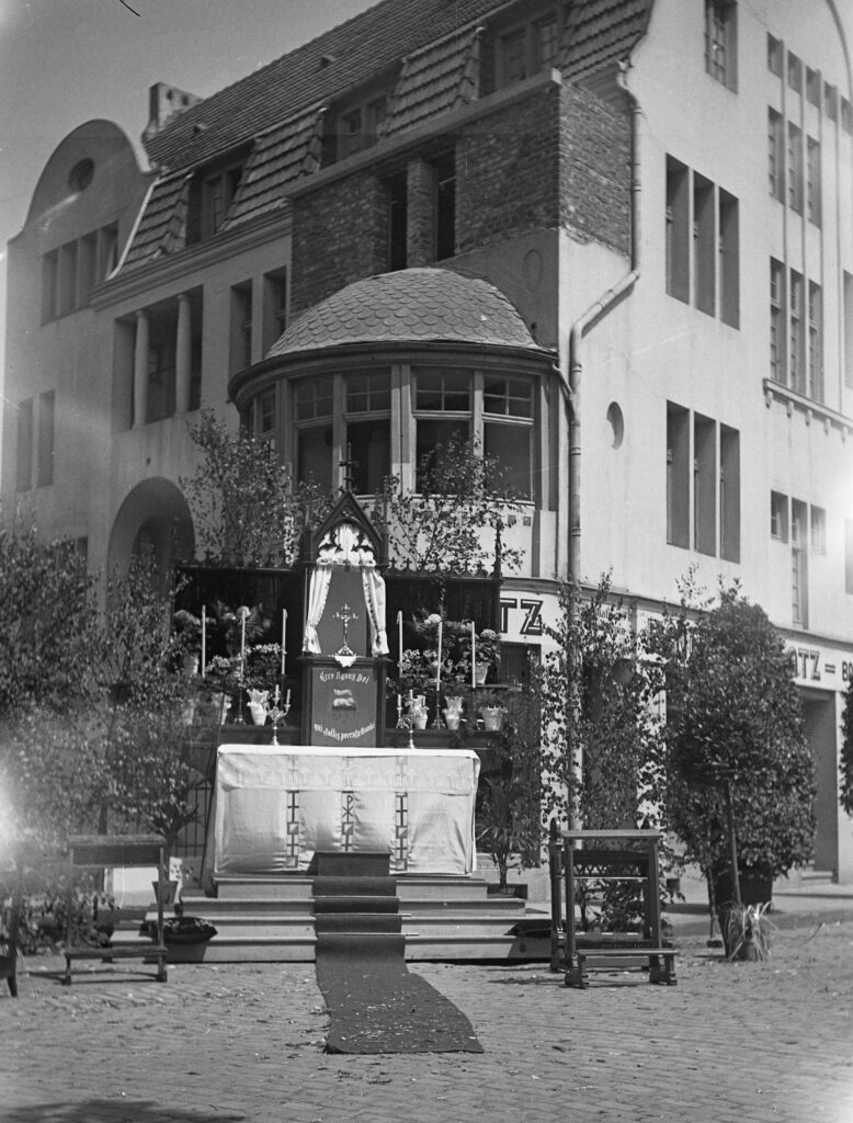 © Hans Peter Jans | Hermann Schwingens | Haus Müller-Platz (bis 1981)