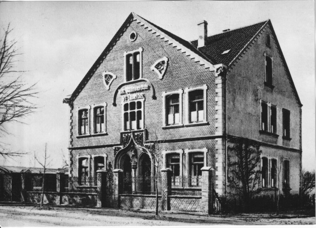 © Günther Merkens | Wilhelm Schmitter | Gebäude Laumen/Winkelnkemper, später Canisiusschule