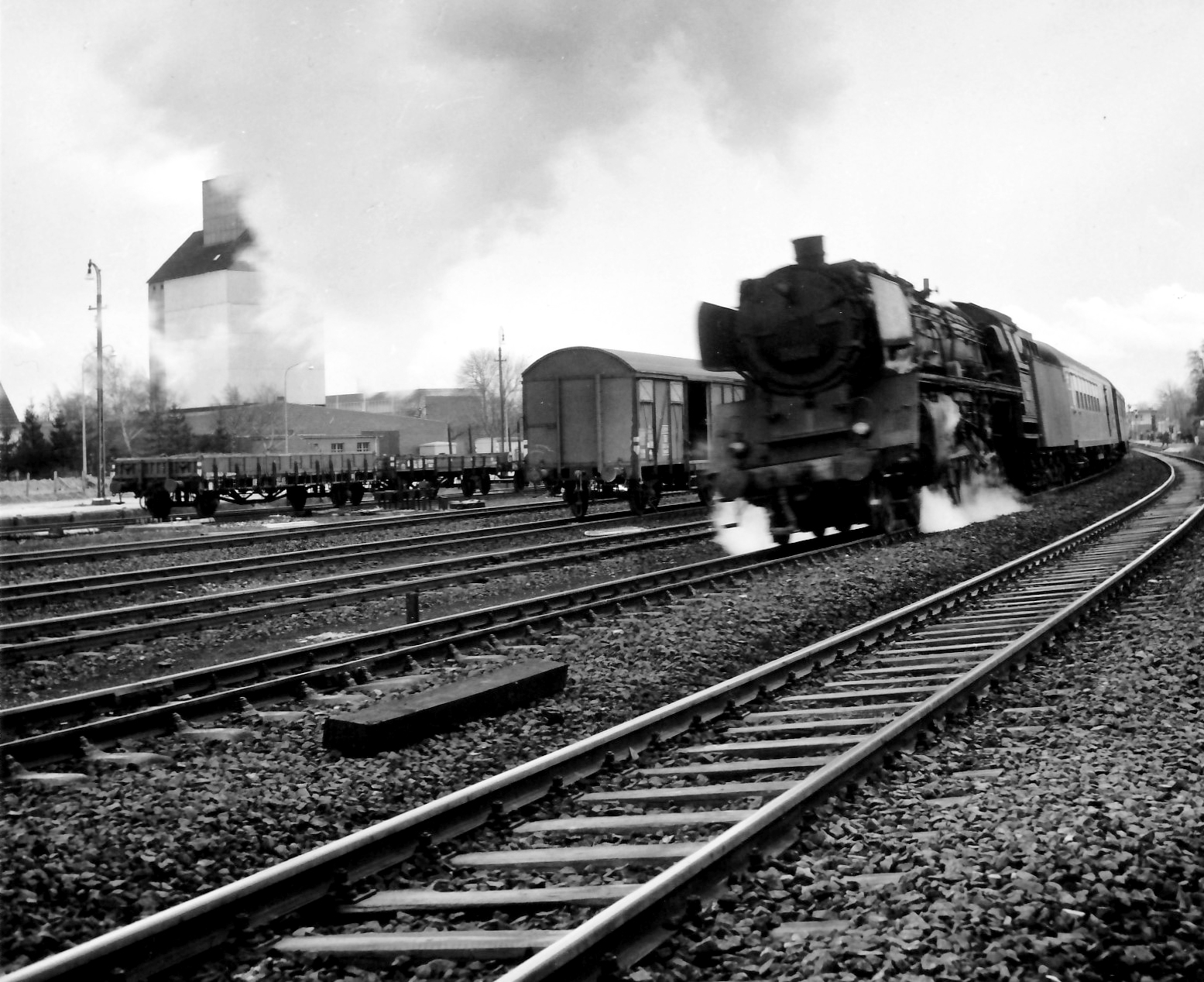 © Bernd Finken | Dampflock im Güterbahnhofsbereich