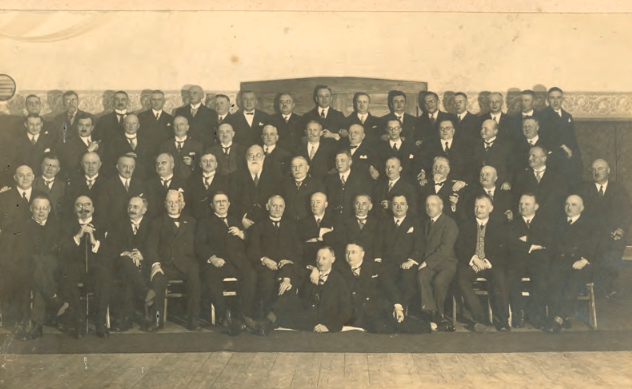 © Stadtarchiv Erkelenz | unbekannt | Die Mitglieder des Geschichts-und Altertumsverein, etwa 1926