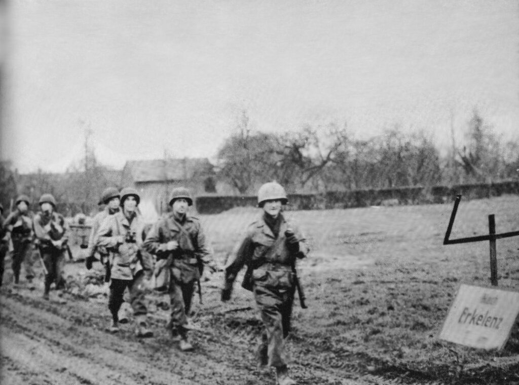 © Heimatverein der Erkelenzer Lande e. V. | Vormarsch in Richtung Erkelenz