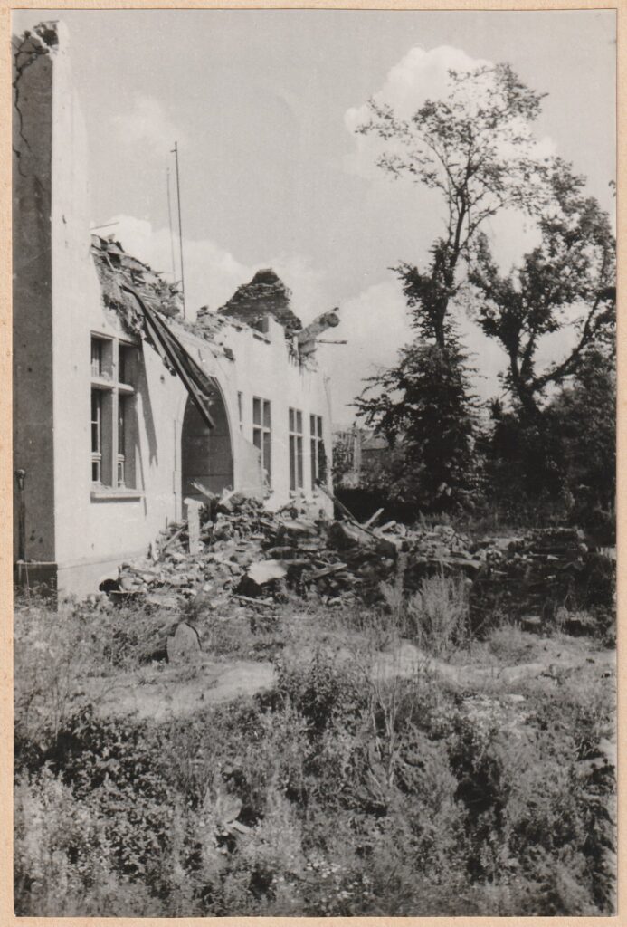 © Archiv Heimatverein | unbekannt | Zerstörtes Gymnasium