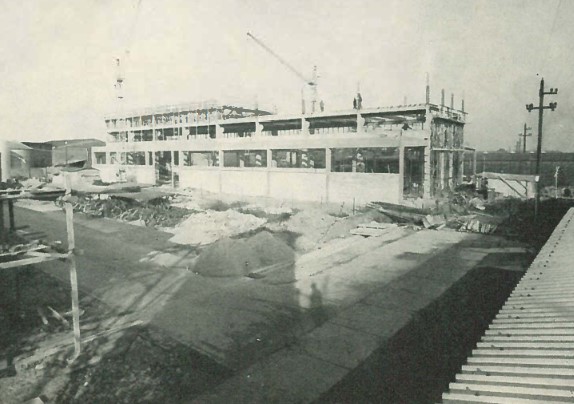 © Archiv Heimatverein | Werkfoto Hegenscheidt | Eine-neue-Werkhalle-entsteht