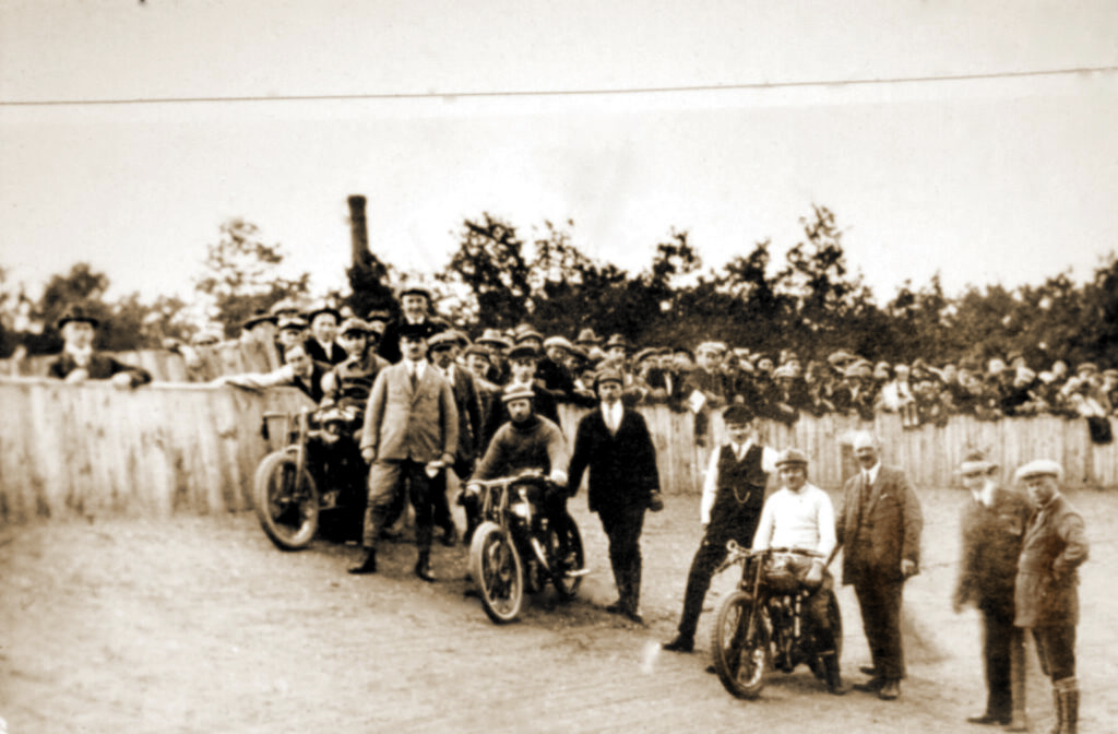 © Heimatverein Wassenberg e.V. | unbekannt | Rennbahn Wassenberg vermutlich 1923-24