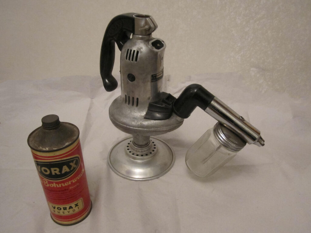 © Wilhelm Borgs | Bild5 Vorax Bohnerwachs Sprüher-2