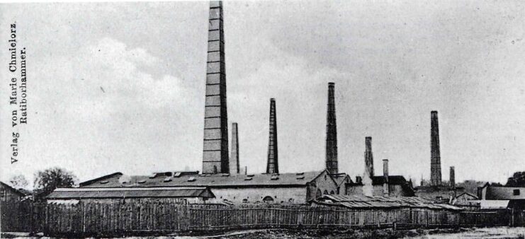 Eisen-Walzwerk-Ratibirhammer