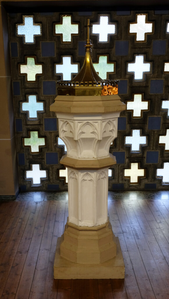 © Wolfgang Lothmann | Taufstein