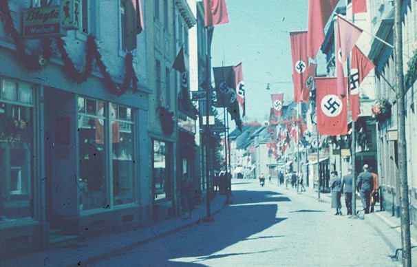 © Archiv Heimatverein | Untere Kölner Straße, nach 1933; Band 24