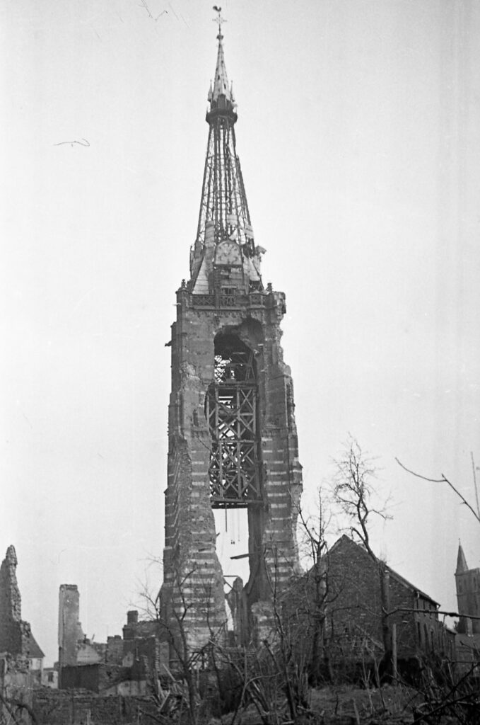 © Archiv Heimatverein | unbekannt | nach dem Bombenangriff 23.02. und dem Artelierbeschuss